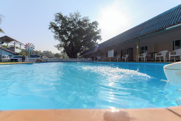 Pool 65 of 97