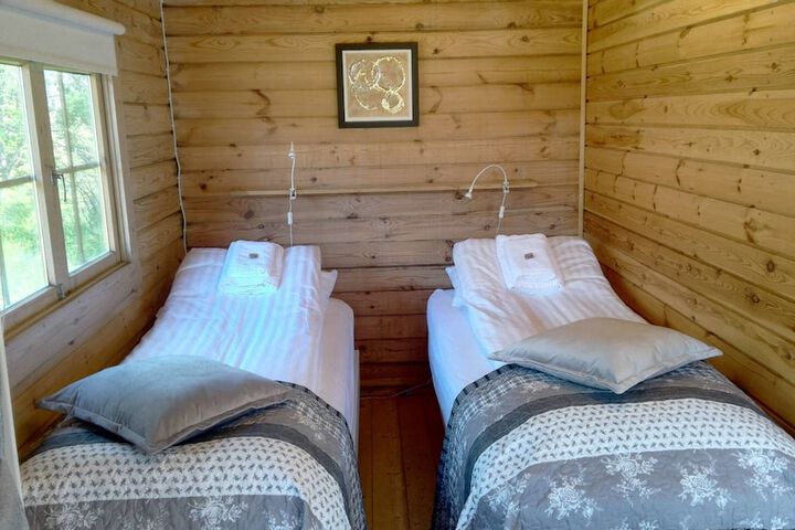 Room 12 of 60