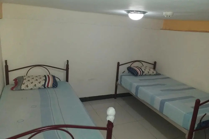 Room 2 of 11
