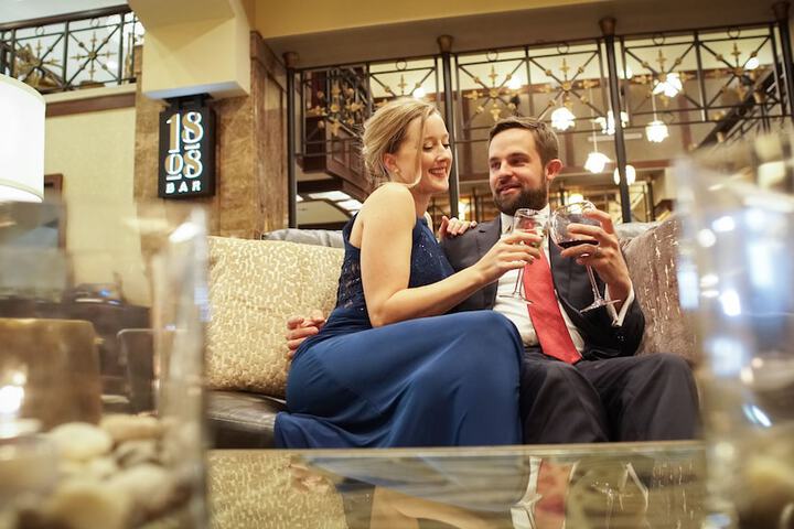 Lobby lounge