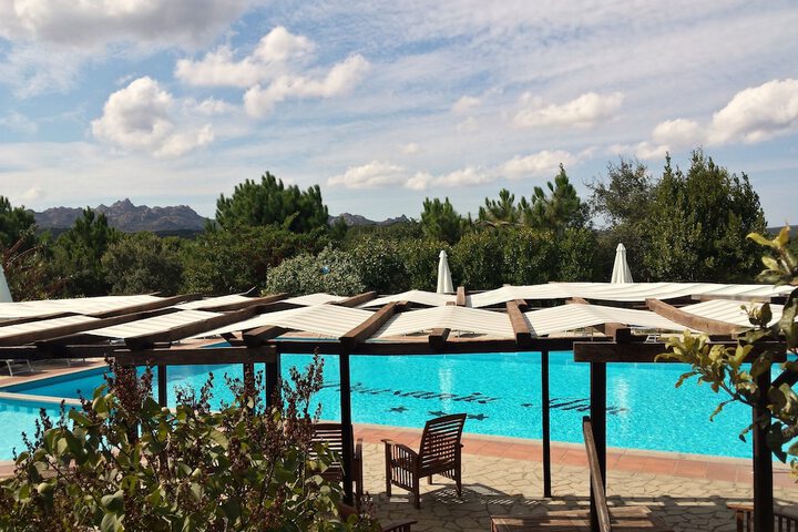 Hotel with Pool