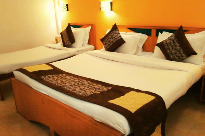 Room 8 of 42