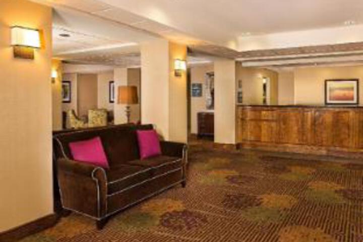 Hotel Interior 4 of 39
