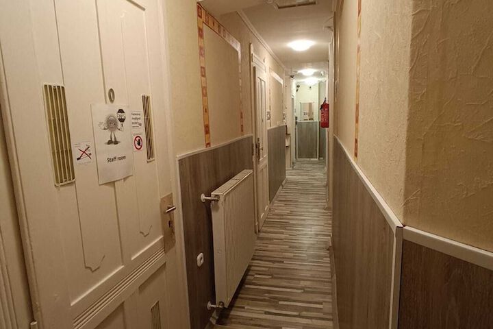 Room 6 of 55