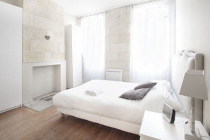 Room 4 of 15