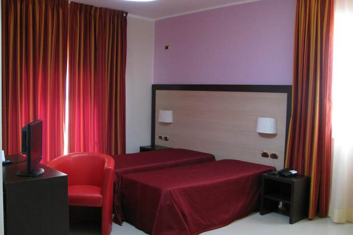 Room 6 of 22
