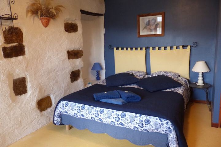 Room 17 of 23