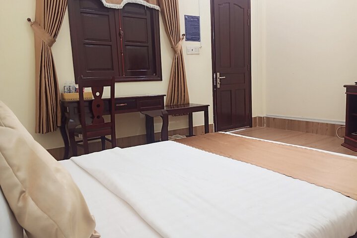Room 10 of 105