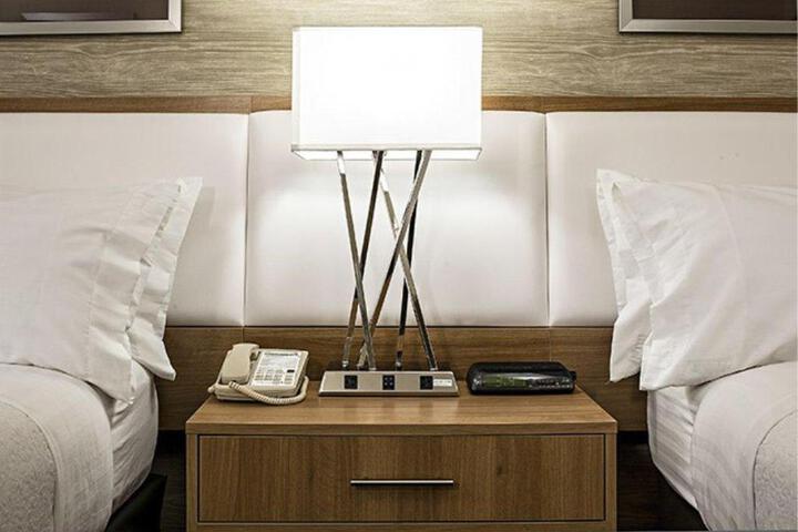 Standard Room, King or Two Doubles (11 of 12)
