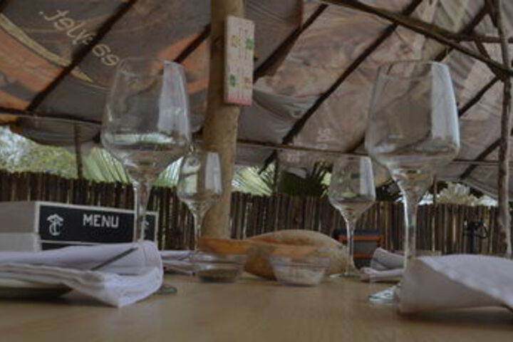 Dining 11 of 49
