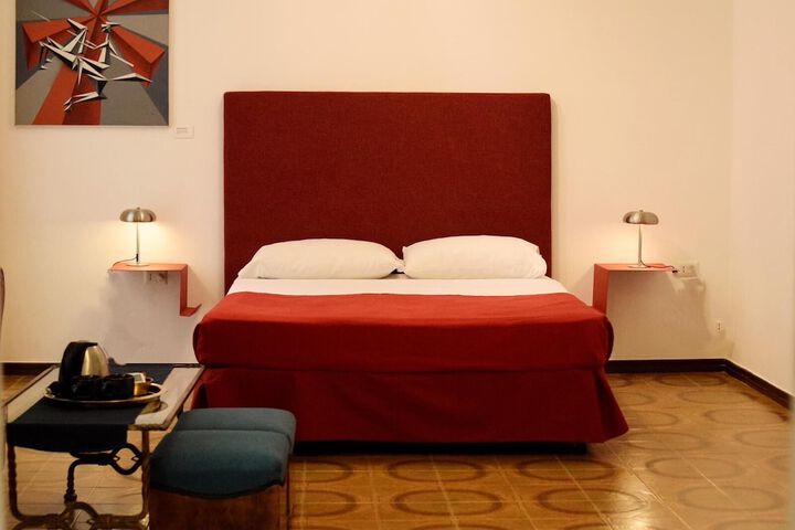 Room 5 of 36