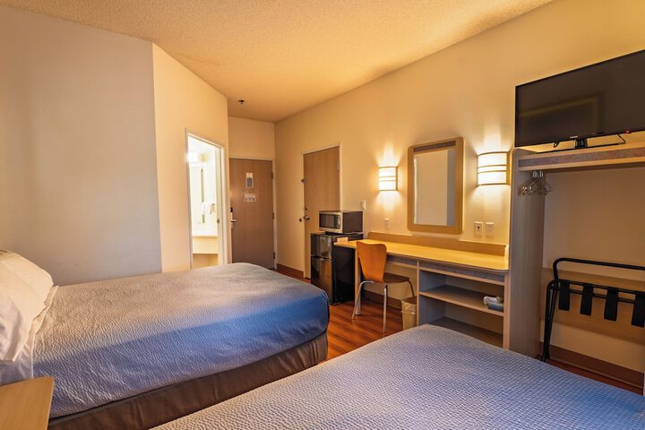 Room 14 of 53
