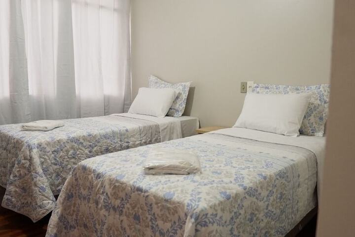 Room 6 of 17
