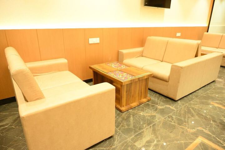 Room 30 of 46