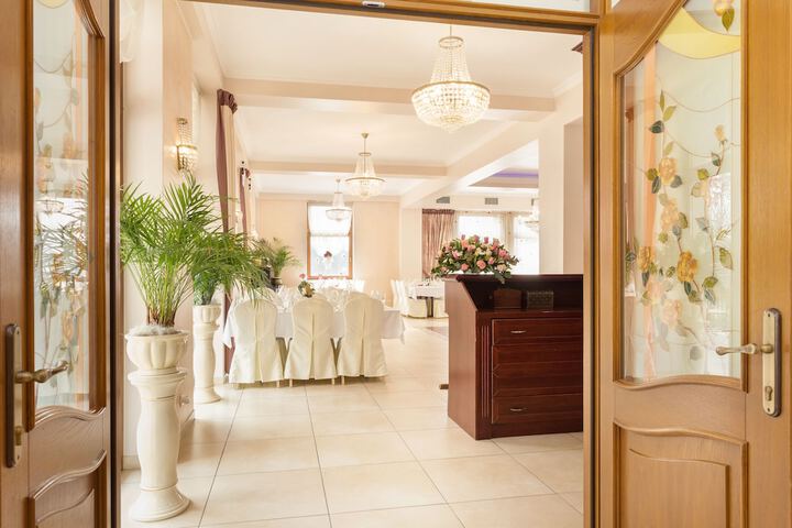 Hotel 2 of 71