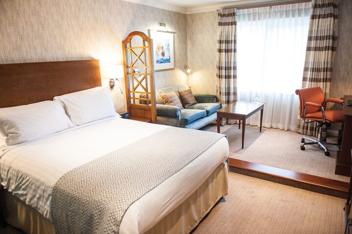 Room 3 of 86