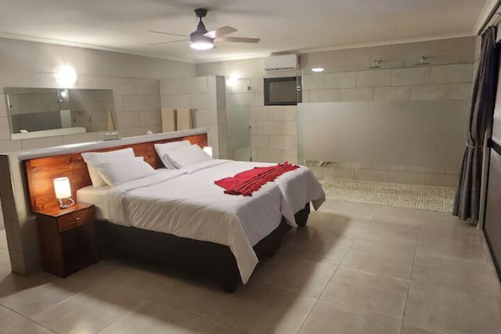 Room 7 of 27