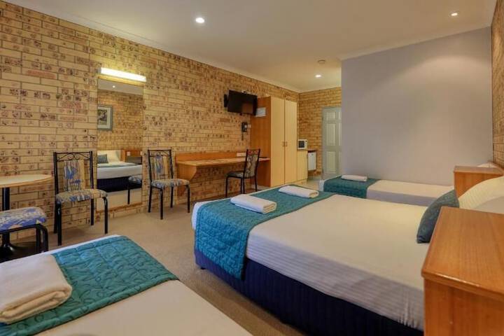 Room 5 of 29