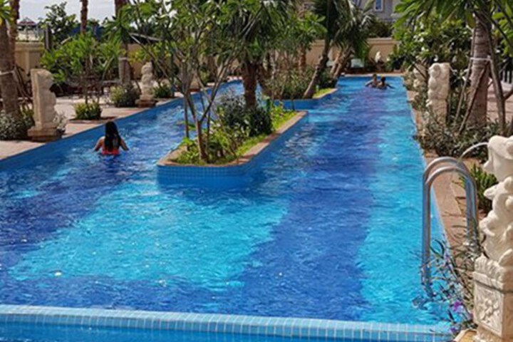 Pool 18 of 35