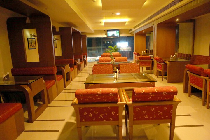 Dining Photos