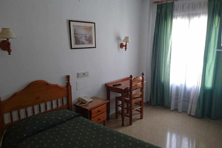Room 3 of 35