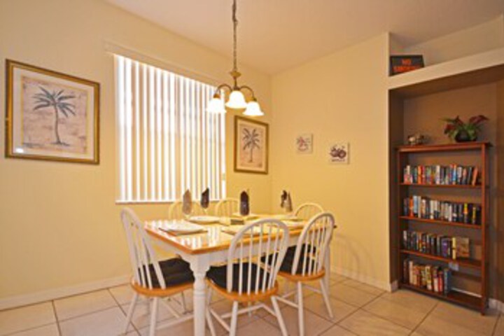 Room 8 of 23