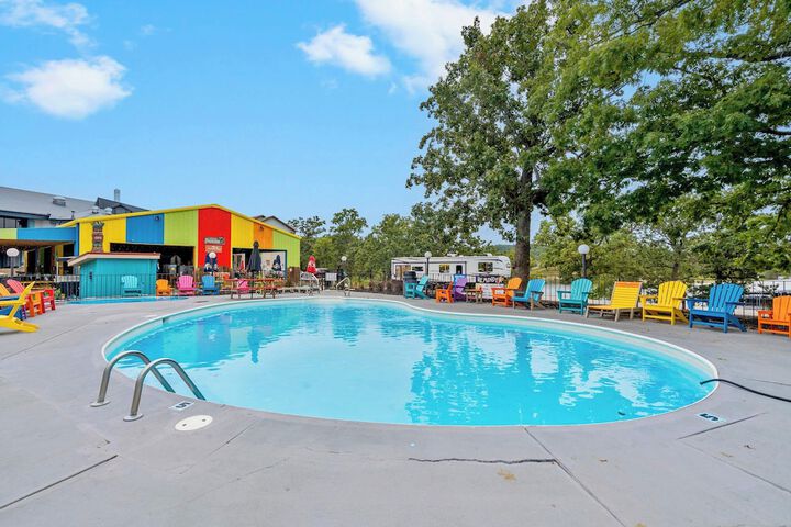 Pool 18 of 36