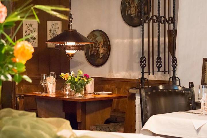 Dining Photos