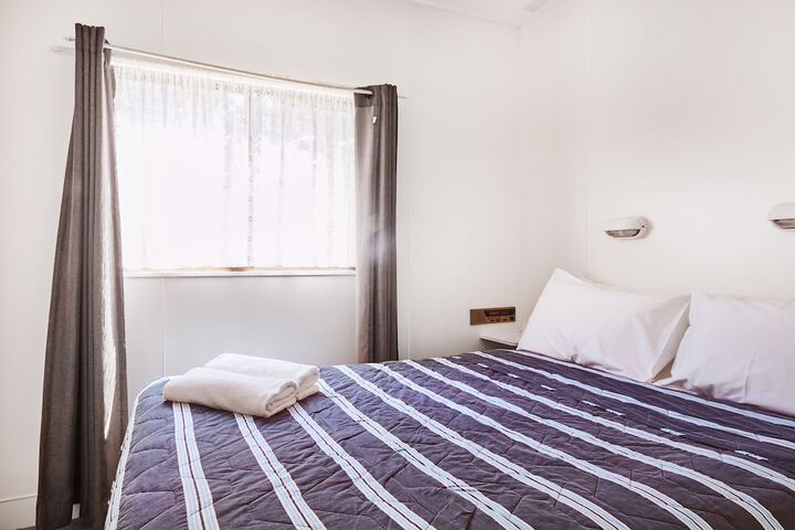 Room 9 of 74