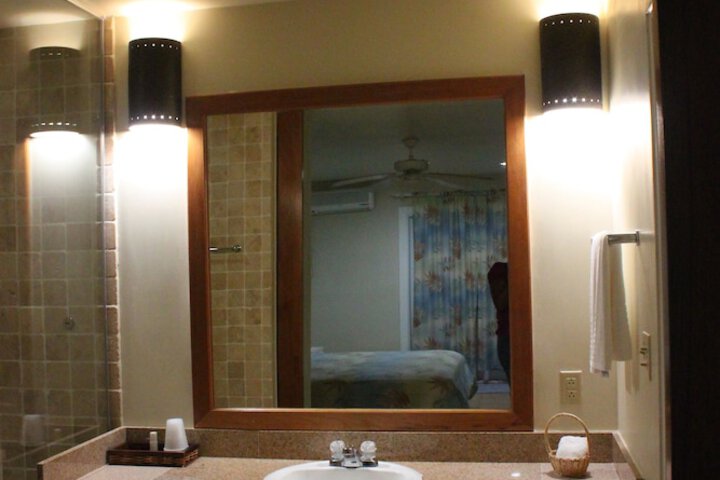 Room 12 of 29