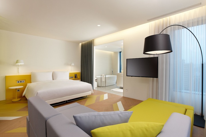 Room 11 of 34