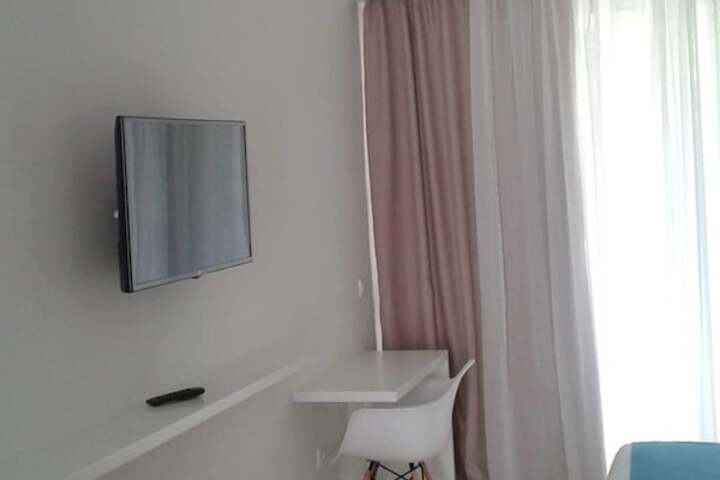 Room 4 of 31