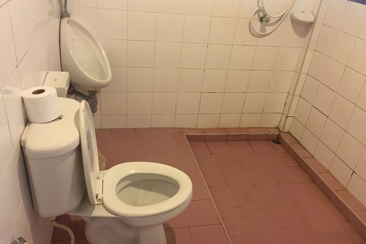 Room 16 of 43