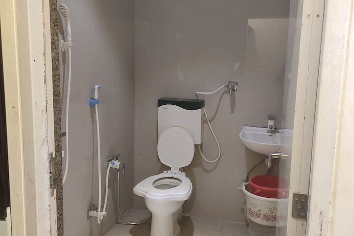 Room 9 of 10