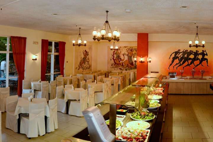 Dining Photos