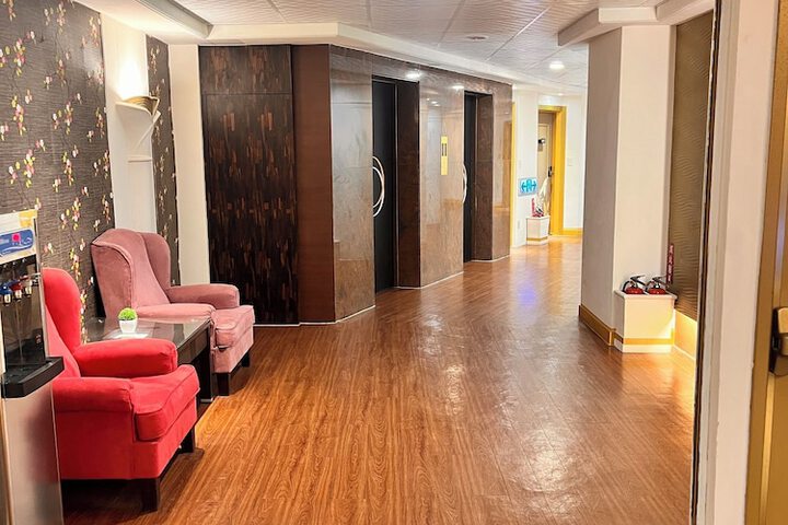 Ballroom/Hall 50 of 63