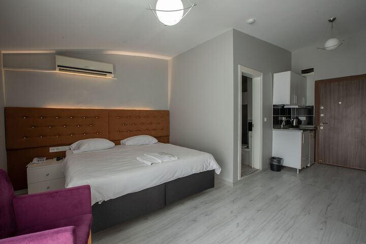 Room 17 of 22