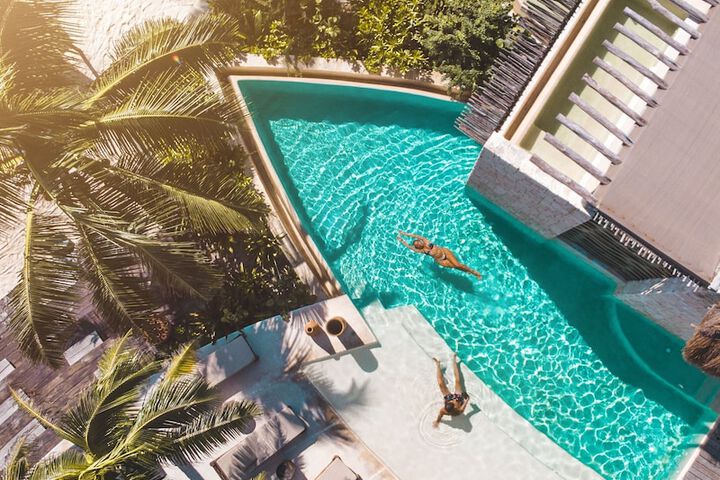 Pool 78 of 159
