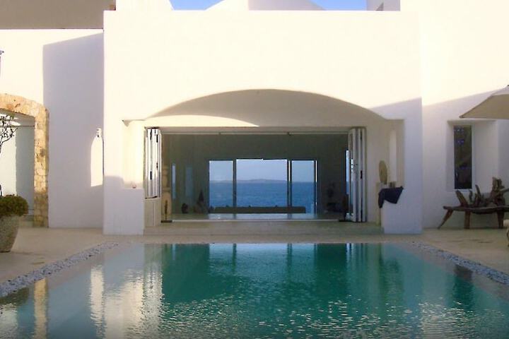 Pool 37 of 73
