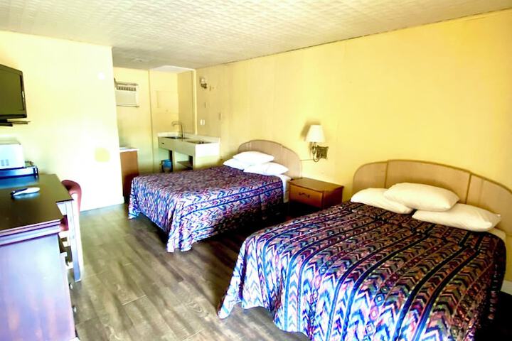 Room 2 of 38
