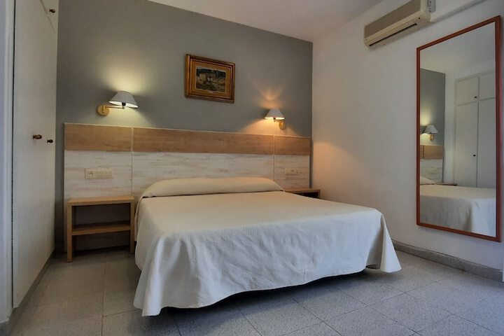 Room 14 of 51