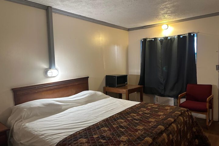 Room 19 of 51