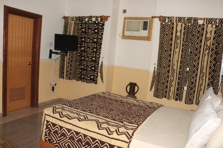 Room 6 of 29