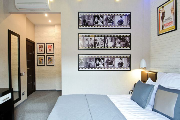Room 7 of 63