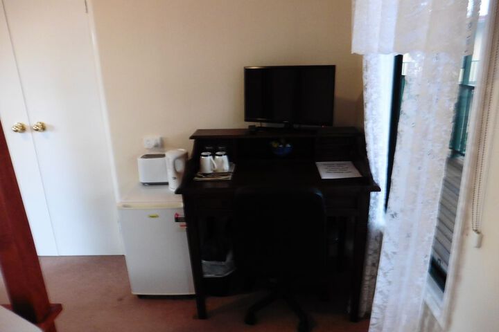 Room 12 of 22