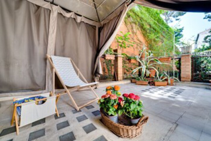 Terrace/Patio 18 of 18