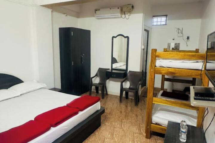 Room 3 of 12