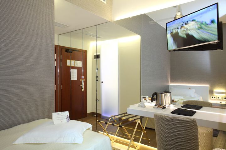 Room 12 of 57