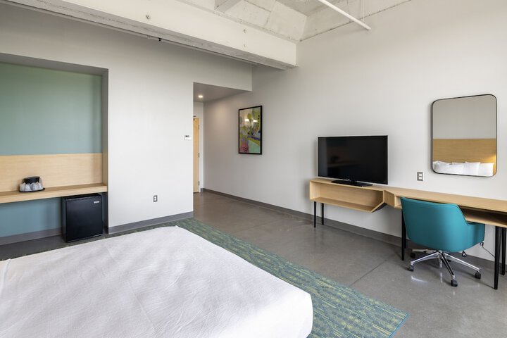 1 King Bed with Sofa Bed (3 of 11)