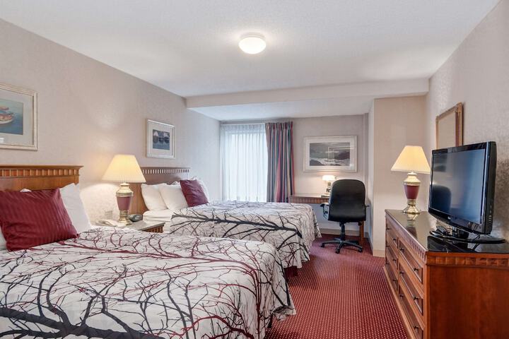 2 Double Beds (2 of 4)